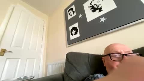 Cum suck Me off online show from 04-18-26, 08:07