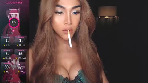 Snapshot of horny_ayahh chatting on 03-02-25, 06:30 horny_ayahh online show from 03-02-25, 06:30