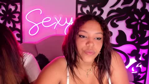 Snapshot of horny_babyss chatting on 01-16-25, 02:09 CATALINA Y LAURA online show from 01-16-25, 02:09