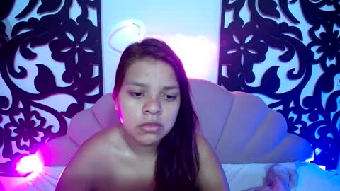 Snapshot of horny_babyss chatting on 09-23-25, 07:33 CATALINA Y LAURA online show from 09-23-25, 07:33