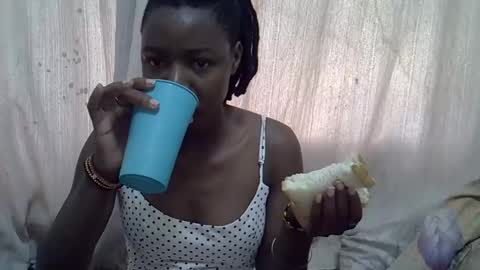 Leila online show from 02-08-26, 11:13