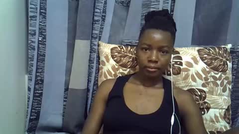 Leila online show from 04-15-26, 07:58