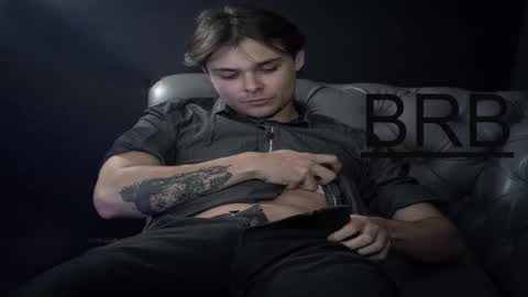 Jhulian online show from 11-26-25, 06:03