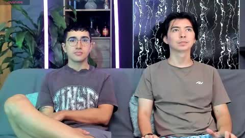 Alex and Camilo online show from 05-04-26, 02:35