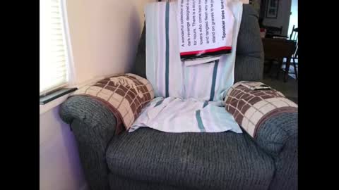 Snapshot of horny_willing_ready chatting on 10-05-25, 10:40 Horny Willing Ready online show from 10-05-25, 10:40