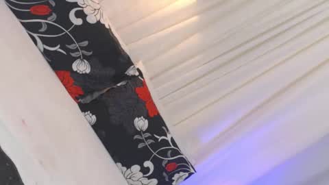 Snapshot of hornyangelts chatting on 09-24-25, 05:27 angel online show from 09-24-25, 05:27