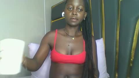 Snapshot of hornybella84 chatting on 12-05-25, 05:27 Bella online show from 12-05-25, 05:27