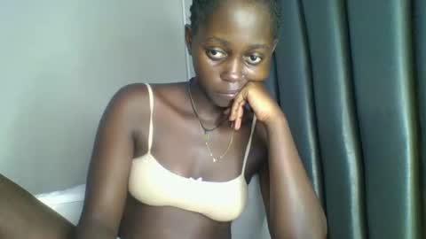 Snapshot of hornybella84 chatting on 02-04-26, 06:08 Bella online show from 02-04-26, 06:08