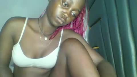 Snapshot of hornybella84 chatting on 03-01-26, 06:26 Bella online show from 03-01-26, 06:26