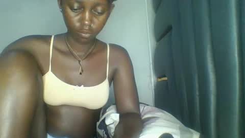 Bella online show from 04-27-26, 06:55