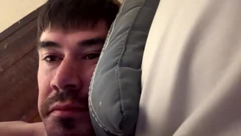 Justin 7 inches online show from 04-16-26, 01:17