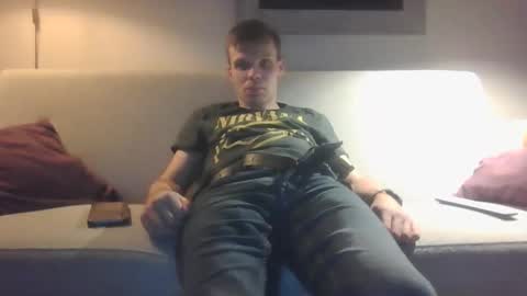 Snapshot of hornyboyivar chatting on 10-31-25, 05:47 hornyboyivar online show from 10-31-25, 05:47