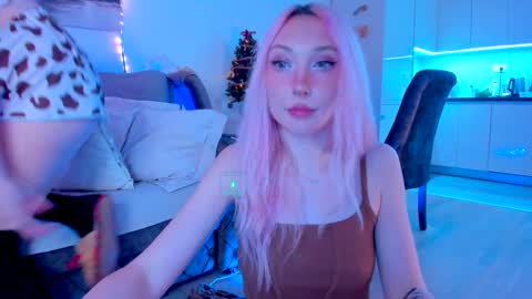 Alex and Rosie online show from 12-21-24, 10:40