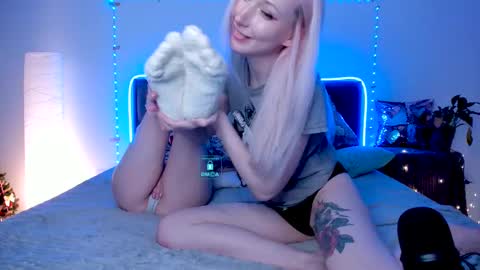 Alex and Rosie online show from 02-14-25, 07:02