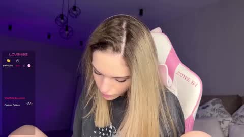 Snapshot of hornybunnyss chatting on 03-03-25, 04:56 Sonya online show from 03-03-25, 04:56