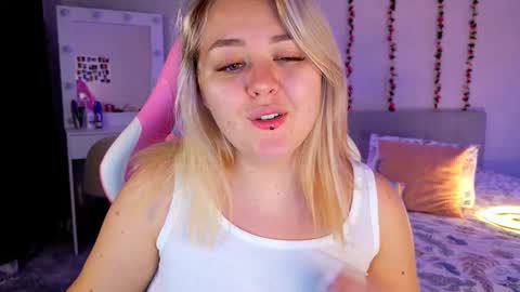 Snapshot of hornycakee chatting on 10-29-25, 12:51 HornyCakee online show from 10-29-25, 12:51