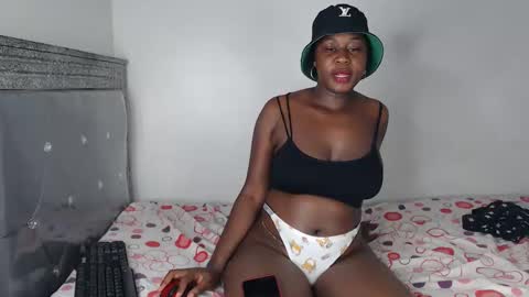 Snapshot of hornygal256 chatting on 10-03-25, 09:06 hornygal256 online show from 10-03-25, 09:06