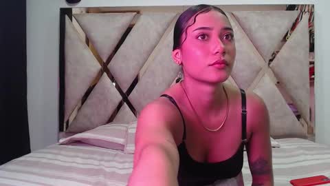 hornygirl_20000 online show from 10-12-25, 11:37