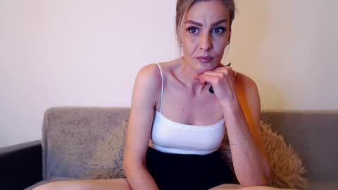 AshlineKatte online show from 04-27-26, 12:25