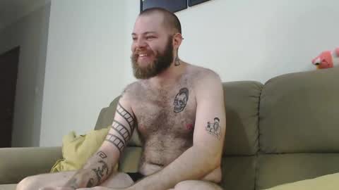 Snapshot of hornyhairy_bi chatting on 02-03-25, 10:21 Harry online show from 02-03-25, 10:21