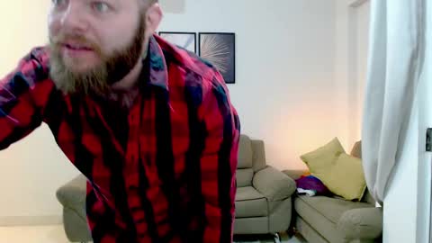 Snapshot of hornyhairy_bi chatting on 09-30-25, 01:43 Harry online show from 09-30-25, 01:43