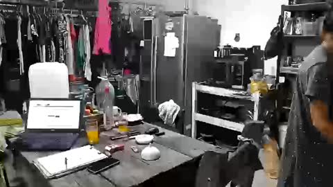 Snapshot of hornyhippies0080 chatting on 10-21-25, 04:30 Nix  D online show from 10-21-25, 04:30