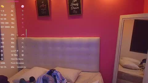 Snapshot of hornyhousekeeper_ chatting on 03-02-25, 12:11 Valentina  online show from 03-02-25, 12:11