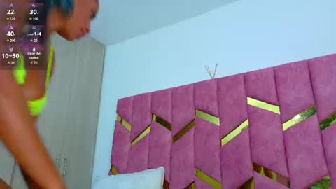 Snapshot of hornyhousekeeper_ chatting on 06-09-26, 12:28 Valentina online show from 06-09-26, 12:28