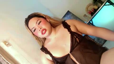 Snapshot of hornykathana chatting on 04-07-26, 02:50 Just Call Me Kathrina online show from 04-07-26, 02:50