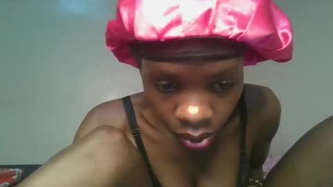 Snapshot of hornylittleprinces chatting on 10-15-25, 03:28 Princes online show from 10-15-25, 03:28