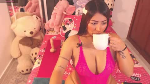 Snapshot of hornymillf_ chatting on 05-21-26, 01:51 C I A R A online show from 05-21-26, 01:51