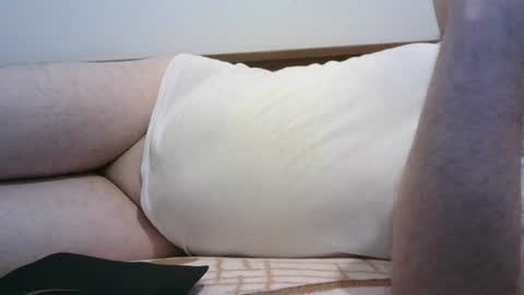 Snapshot of hornymonkey991 chatting on 06-17-26, 06:42 hornymonkey991 online show from 06-17-26, 06:42
