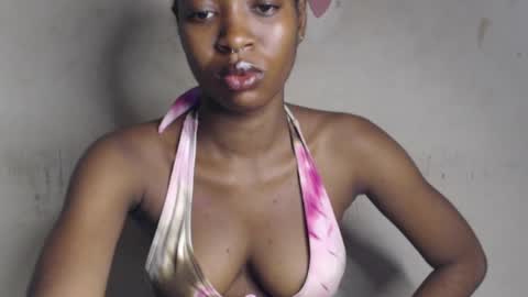 Bella online show from 04-26-26, 09:18