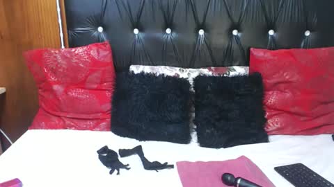 Snapshot of hornysnowie23x chatting on 10-20-25, 09:26 hornysnowie23x online show from 10-20-25, 09:26