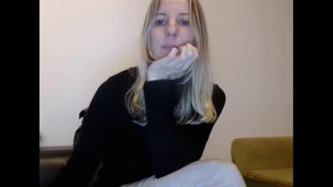 Snapshot of hornyssima chatting on 01-25-25, 08:42 Hornyssima online show from 01-25-25, 08:42