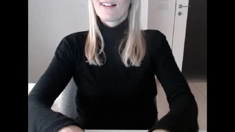 Snapshot of hornyssima chatting on 01-11-26, 04:01 Hornyssima online show from 01-11-26, 04:01