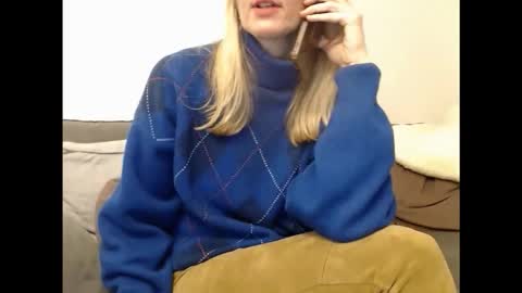 Snapshot of hornyssima chatting on 02-04-26, 02:56 Hornyssima online show from 02-04-26, 02:56