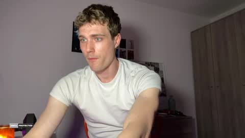 hornytwunk01 online show from 04-28-26, 08:25