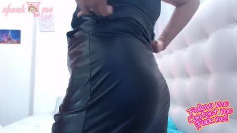 Snapshot of hornywife_ chatting on 09-13-25, 12:49 Agatha online show from 09-13-25, 12:49