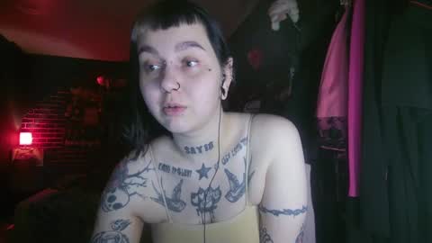 Snapshot of horror_circus chatting on 12-27-24, 06:42 Messalina Horror online show from 12-27-24, 06:42