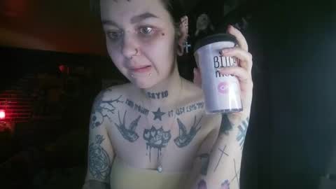 Snapshot of horror_circus chatting on 02-06-25, 06:51 Messalina Horror online show from 02-06-25, 06:51