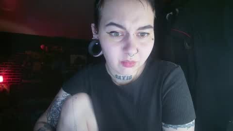 Snapshot of horror_circus chatting on 02-09-25, 02:38 Messalina Horror online show from 02-09-25, 02:38