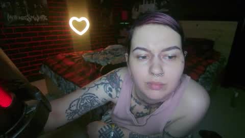 Snapshot of horror_circus chatting on 09-20-25, 04:08 Messalina Horror online show from 09-20-25, 04:08