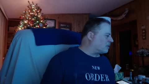 Snapshot of horsebigballs chatting on 01-27-25, 04:20 horsebigballs online show from 01-27-25, 04:20