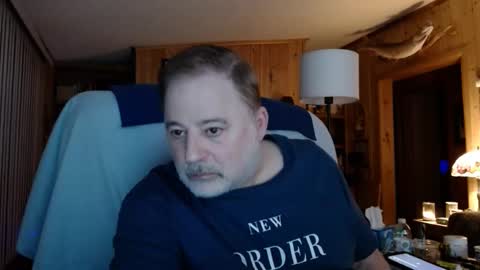 Snapshot of horsebigballs chatting on 02-08-25, 04:36 horsebigballs online show from 02-08-25, 04:36