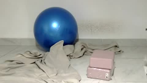 Sally silly wily online show from 06-27-26, 07:57