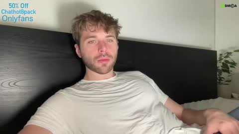 Snapshot of hot8pack01 chatting on 12-17-24, 08:32 Edward aka Wolf online show from 12-17-24, 08:32