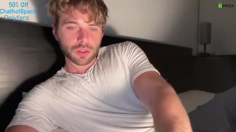 Snapshot of hot8pack01 chatting on 10-07-25, 12:08 Edward aka Wolf online show from 10-07-25, 12:08