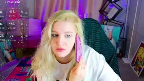 Veronica Vi online show from 05-15-26, 05:58