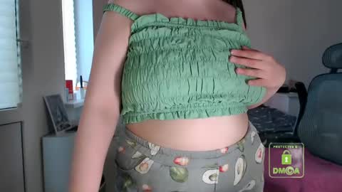 Lila online show from 05-17-26, 02:46